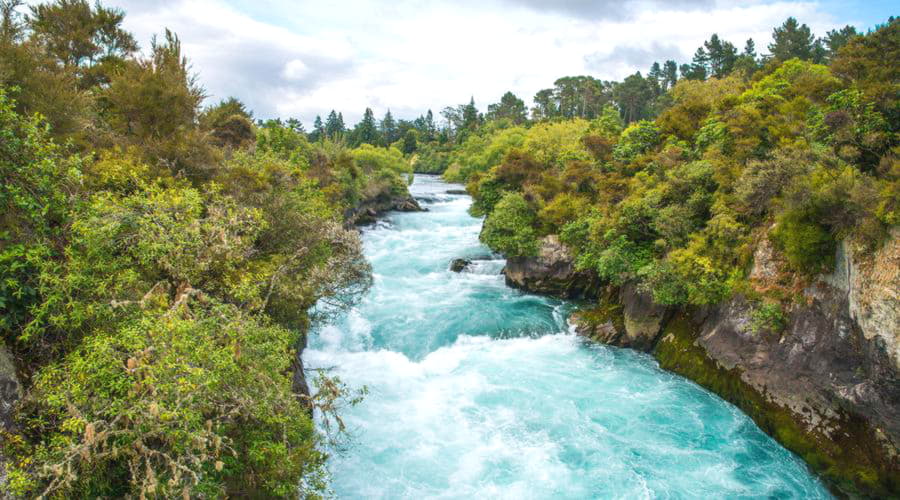 Nuestros servicios de alquiler de coches ofrecen una diversa selección de vehículos en Taupo.